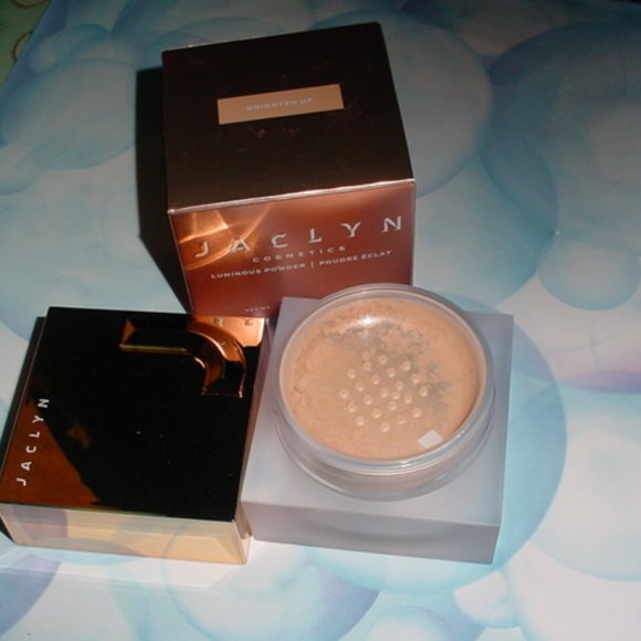 JACLYN COSMETICS NIB Luminous Powder BRIGHTEN UP - Picture 1 of 1